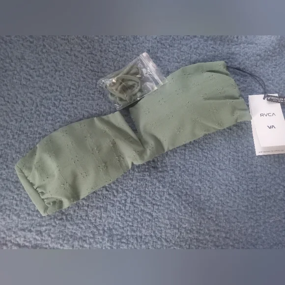 NWT RVCA GREETINGS V WIRE BANDEAU BIKINI TOP - Picture 4 of 6